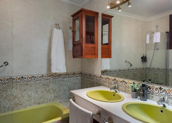 Encantadora Casa En El Casco Antiguo De *