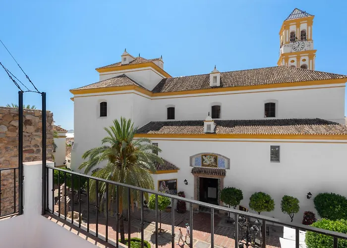 Encantadora Casa En El Casco Antiguo De Casa vacanze Marbella